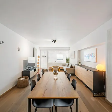 Flat By The Seaside With Stunning Ocean Views Апартаменты *